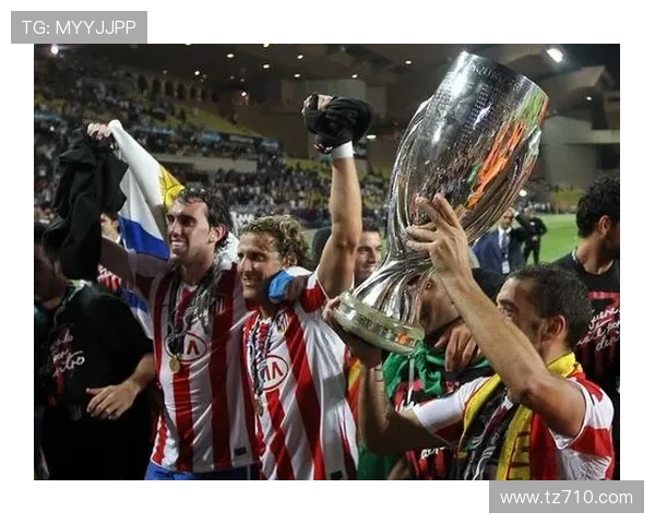 马竞一线队球员亲临体育城工地近距离了解建设进展情况